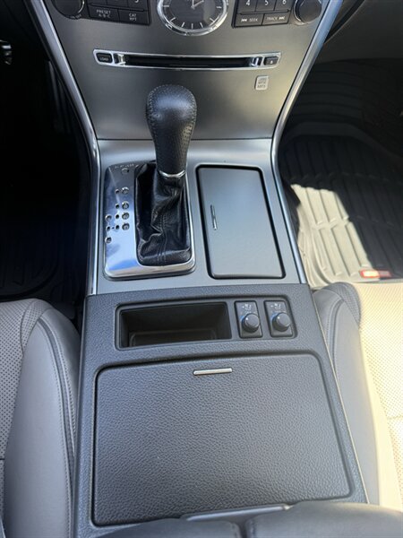 Used 2007 INFINITI M35 w/ Technology Pkg RWD image 11