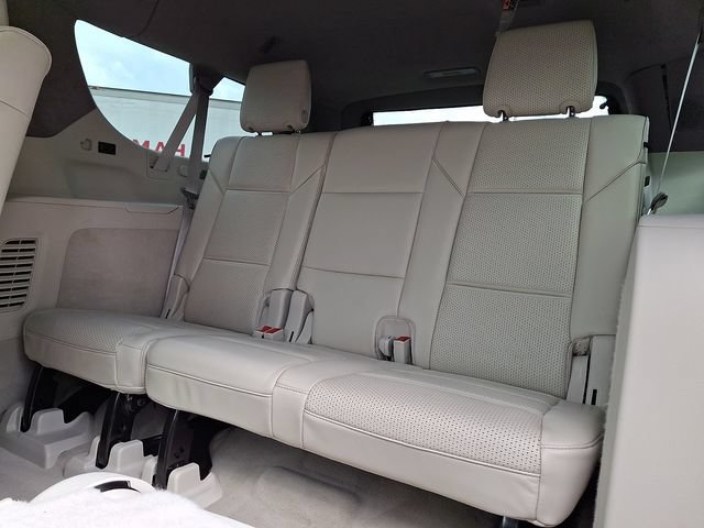 Used 2025 Cadillac Escalade ESV Sport Platinum w/ LPO, ONYX Package AWD/4WD image 10