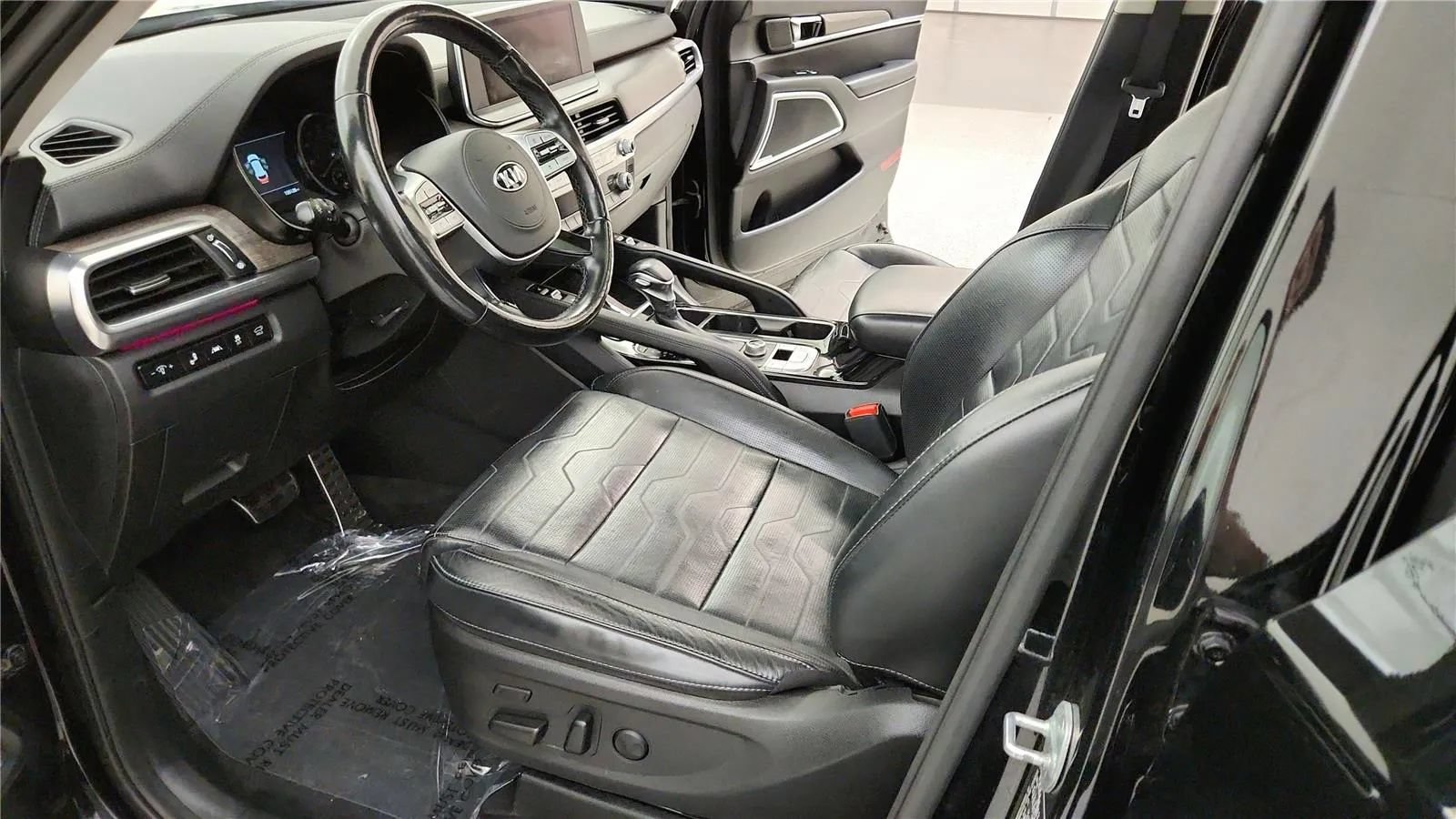 Used 2020 Kia Telluride SX w/ SX Prestige Package AWD/4WD image 22