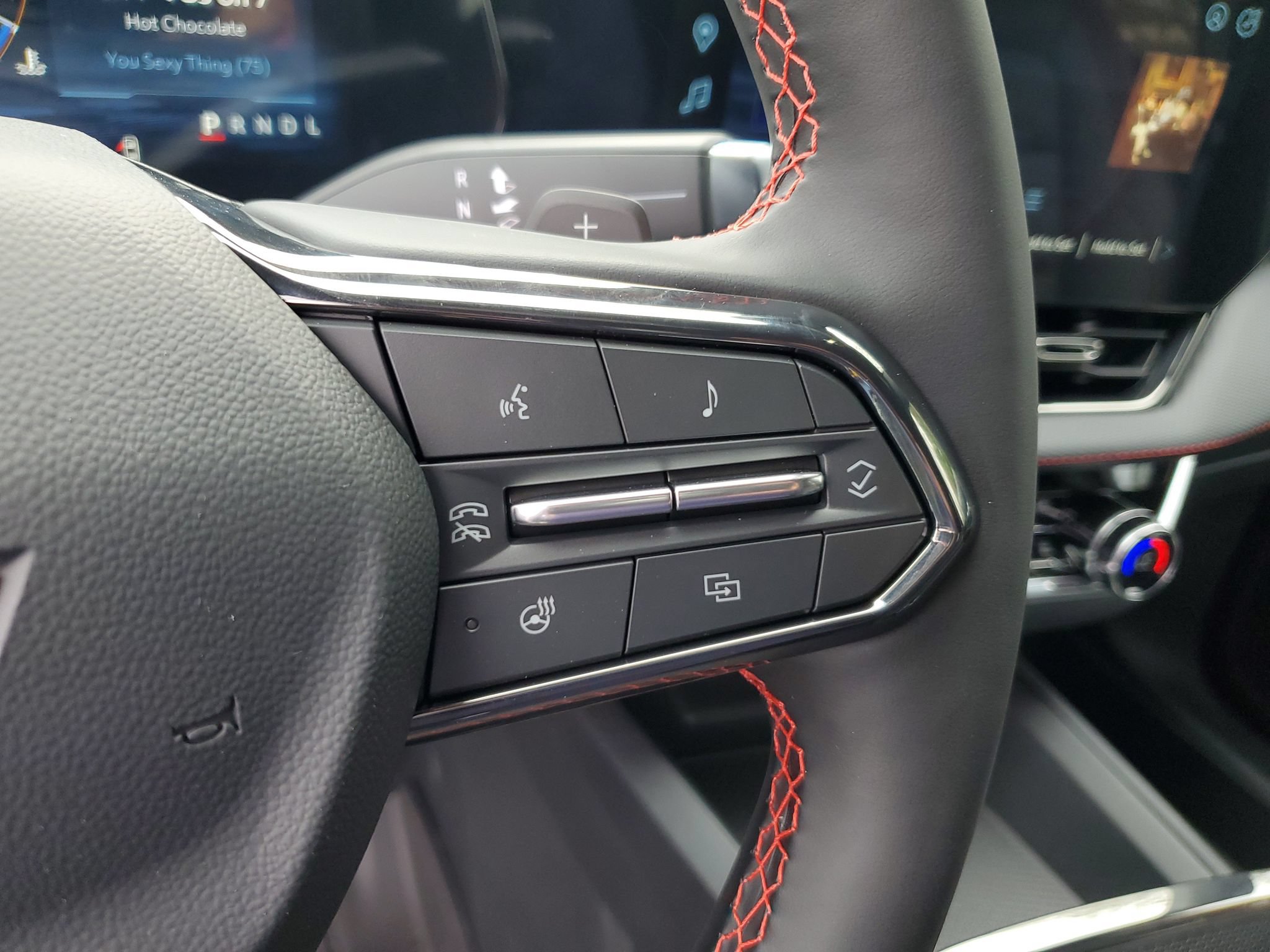New 2027 Chevrolet Equinox RS w/ Safety and Technology Package AWD/4WD image 21