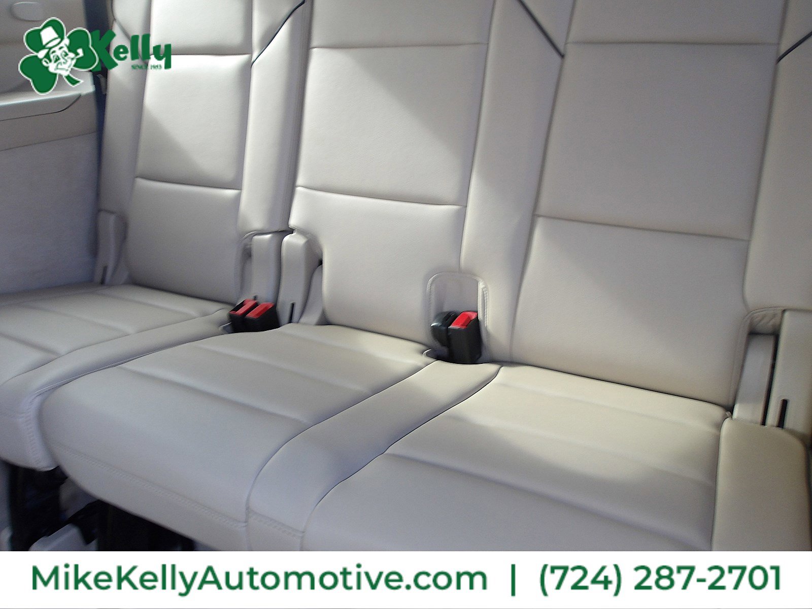 Used 2021 Cadillac Escalade Premium Luxury w/ Driver Assist Tech Package image 16