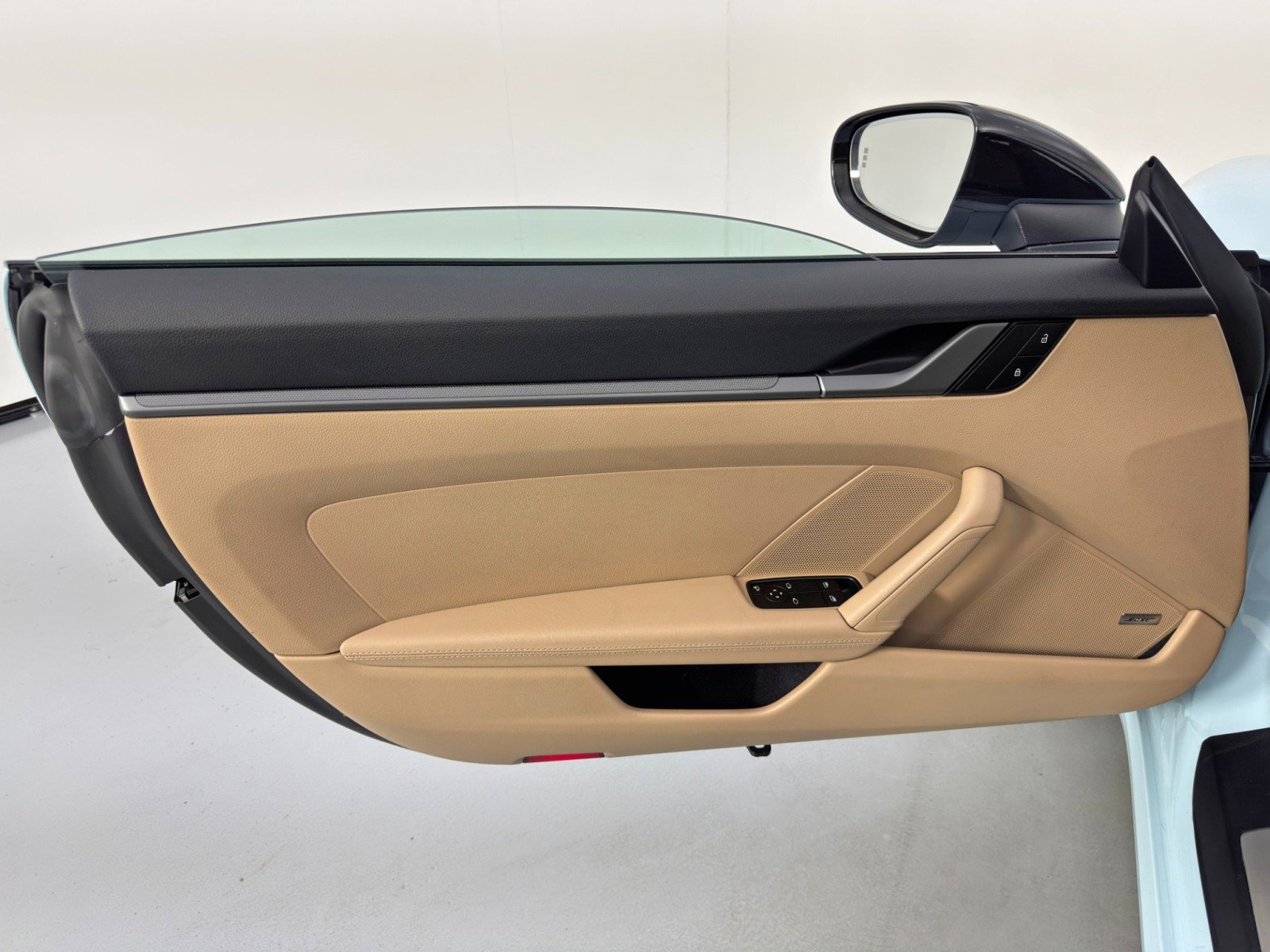 Used 2024 Porsche 911 Carrera image 41