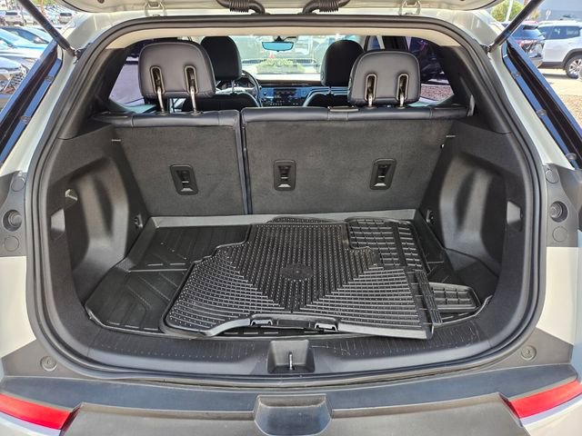 Certified 2022 Chevrolet Bolt EUV Premier w/ Sun & Sound Package FWD image 13
