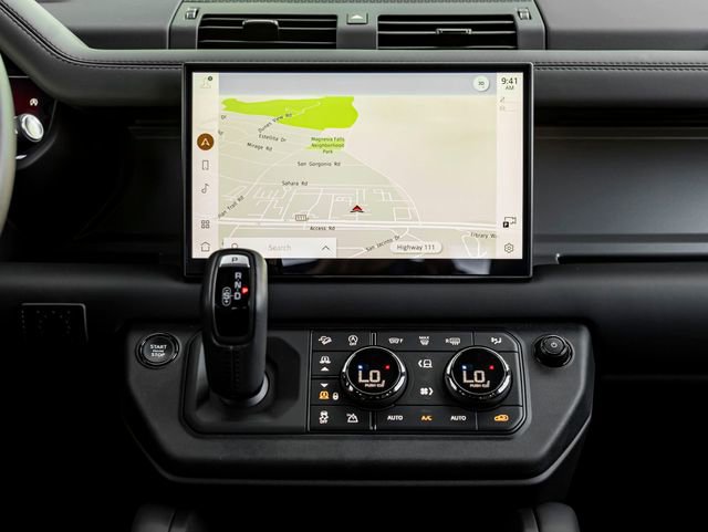 Used 2025 Land Rover Defender 110 AWD/4WD image 25