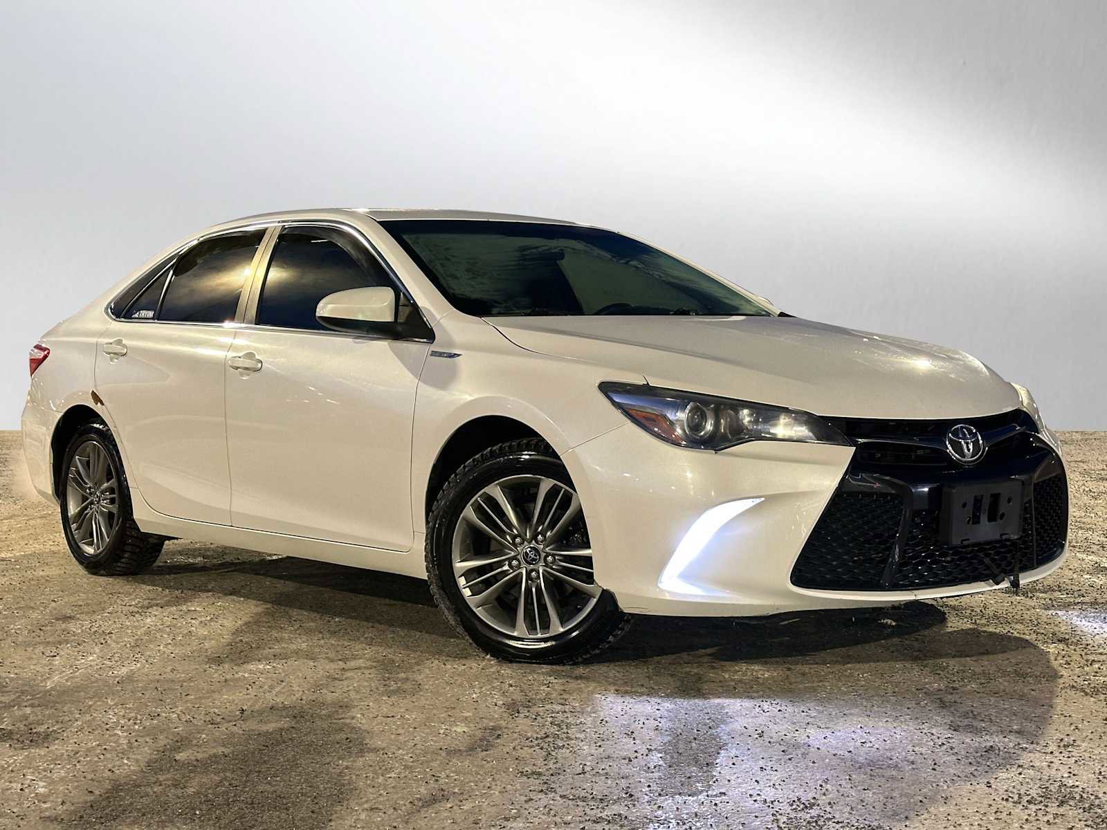 Used 2015 Toyota Camry SE