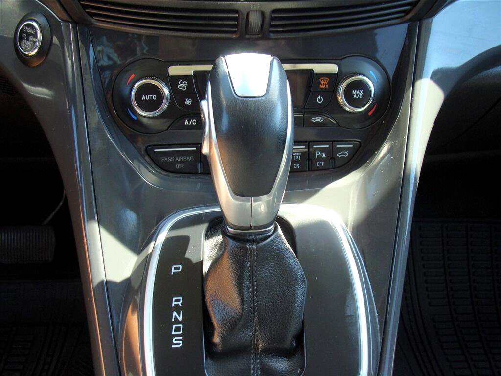 Used 2013 Ford Escape Titanium w/ Parking Technology Pkg image 16