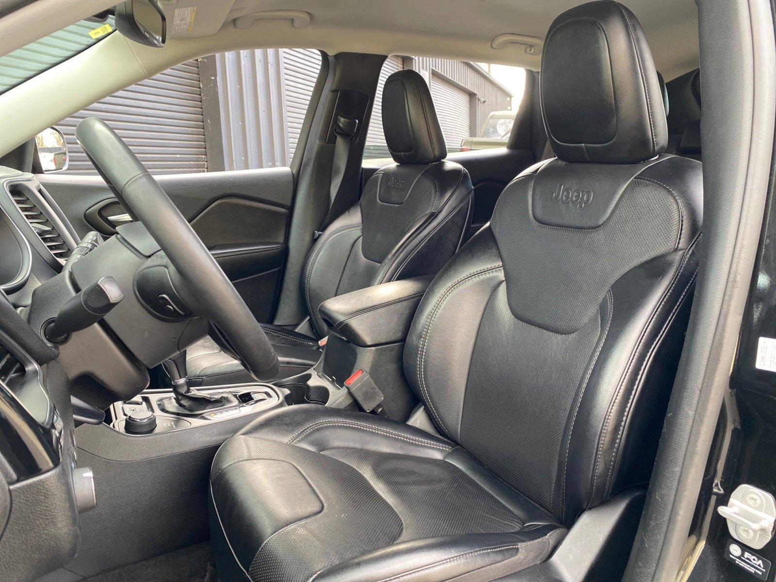 Used 2023 Jeep Cherokee Altitude Lux image 17