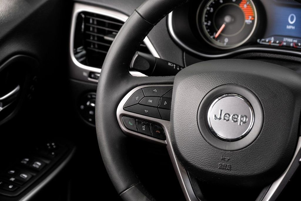 Used 2022 Jeep Cherokee Limited w/ Elite Package image 27