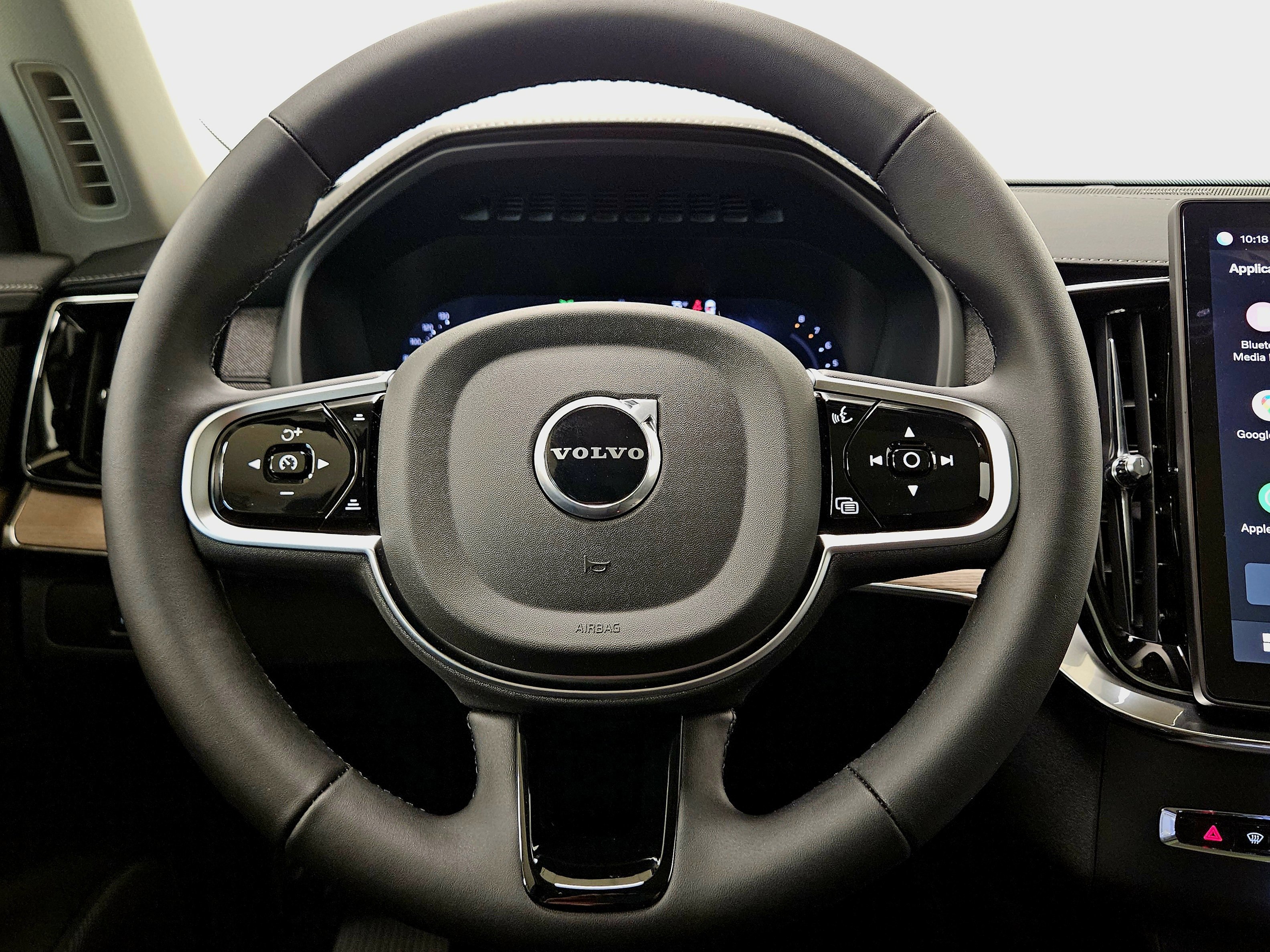 New 2026 Volvo XC90 B6 Plus w/ Protection Package Premier AWD/4WD image 41