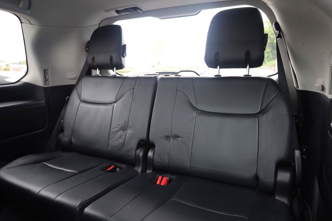 Used 2013 Lexus LX 570 4WD image 14