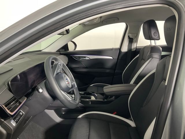 Used 2025 Buick Envision Sport Touring image 28