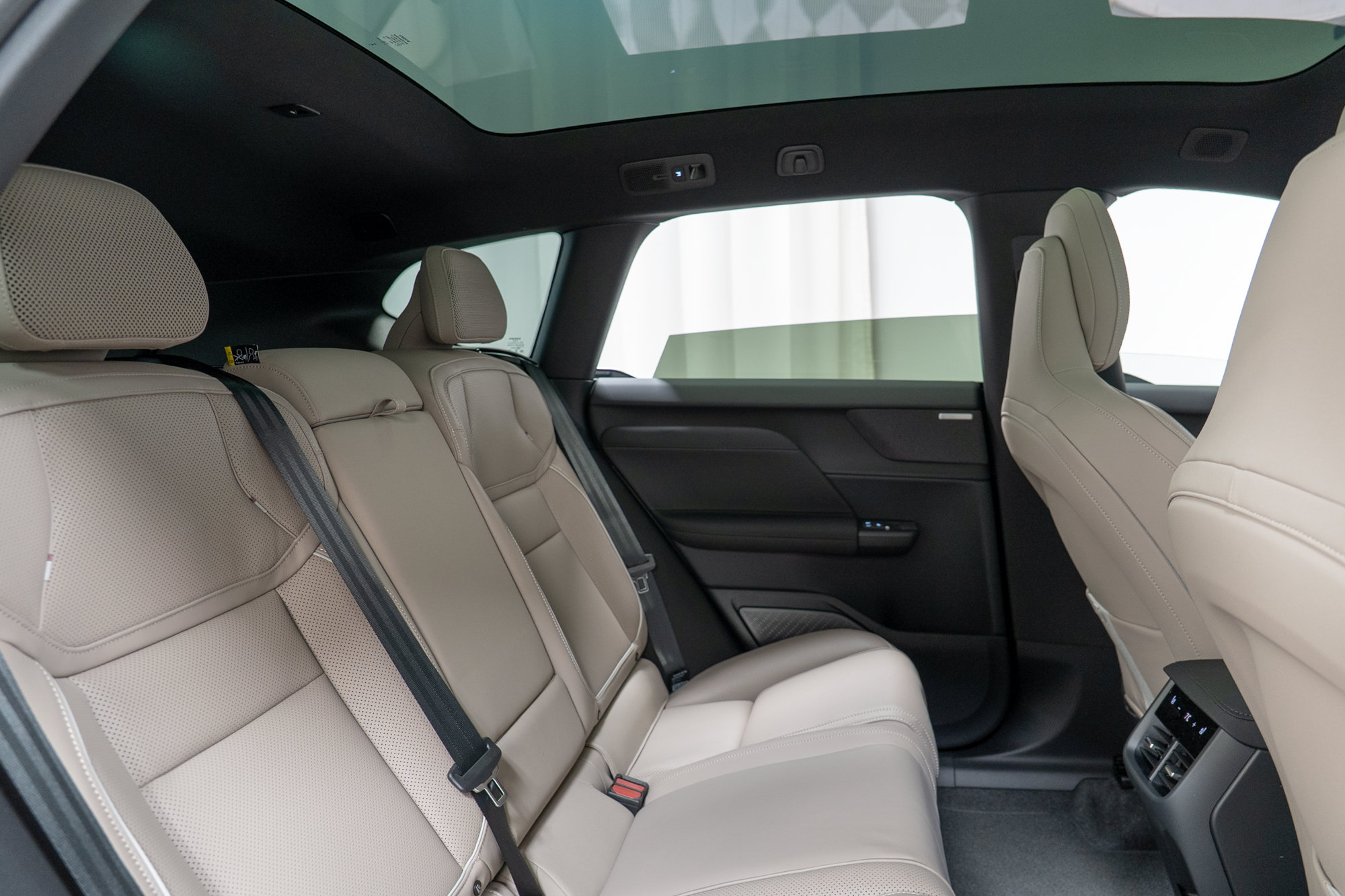 New 2027 Volvo EX60 Ultra AWD/4WD image 30