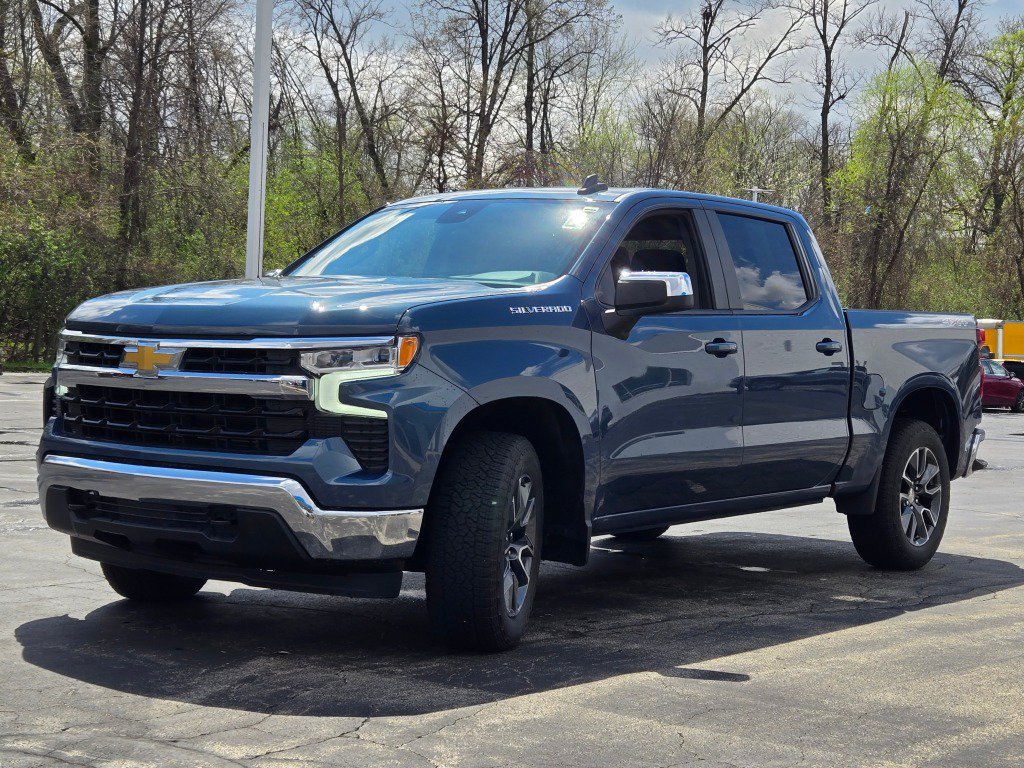 Certified 2024 Chevrolet Silverado 1500 LT AWD/4WD image 5