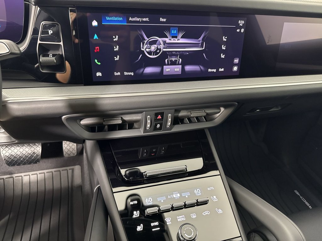 New 2026 Porsche Cayenne Coupe AWD/4WD image 30
