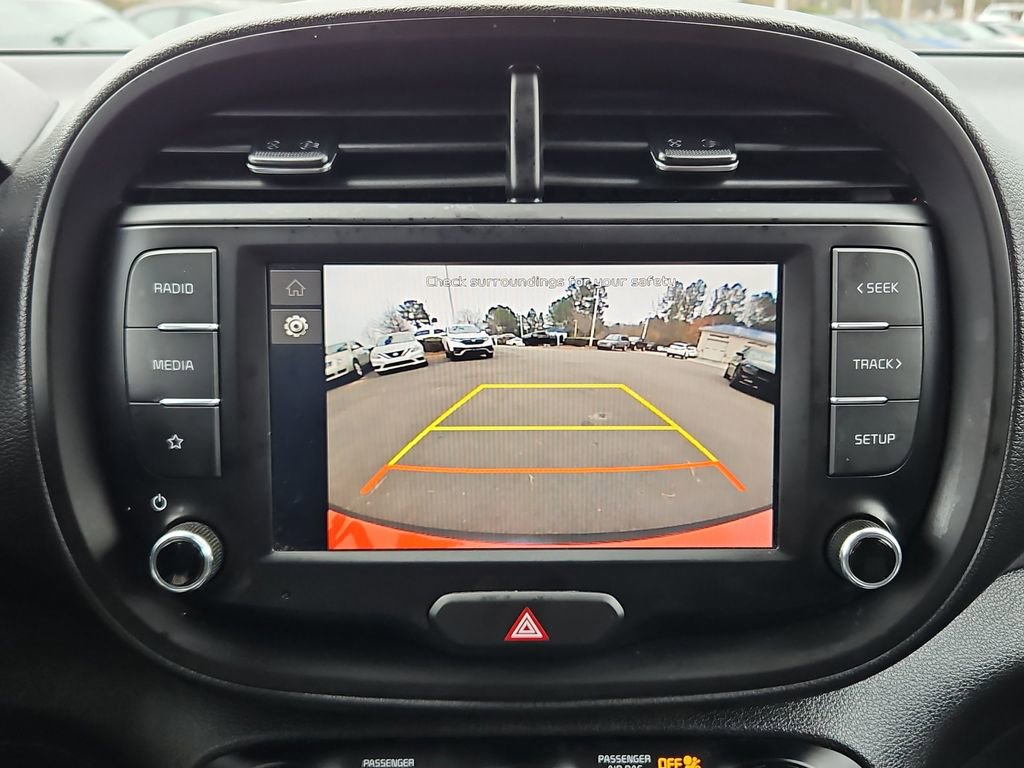 Used 2024 Kia Soul LX image 16