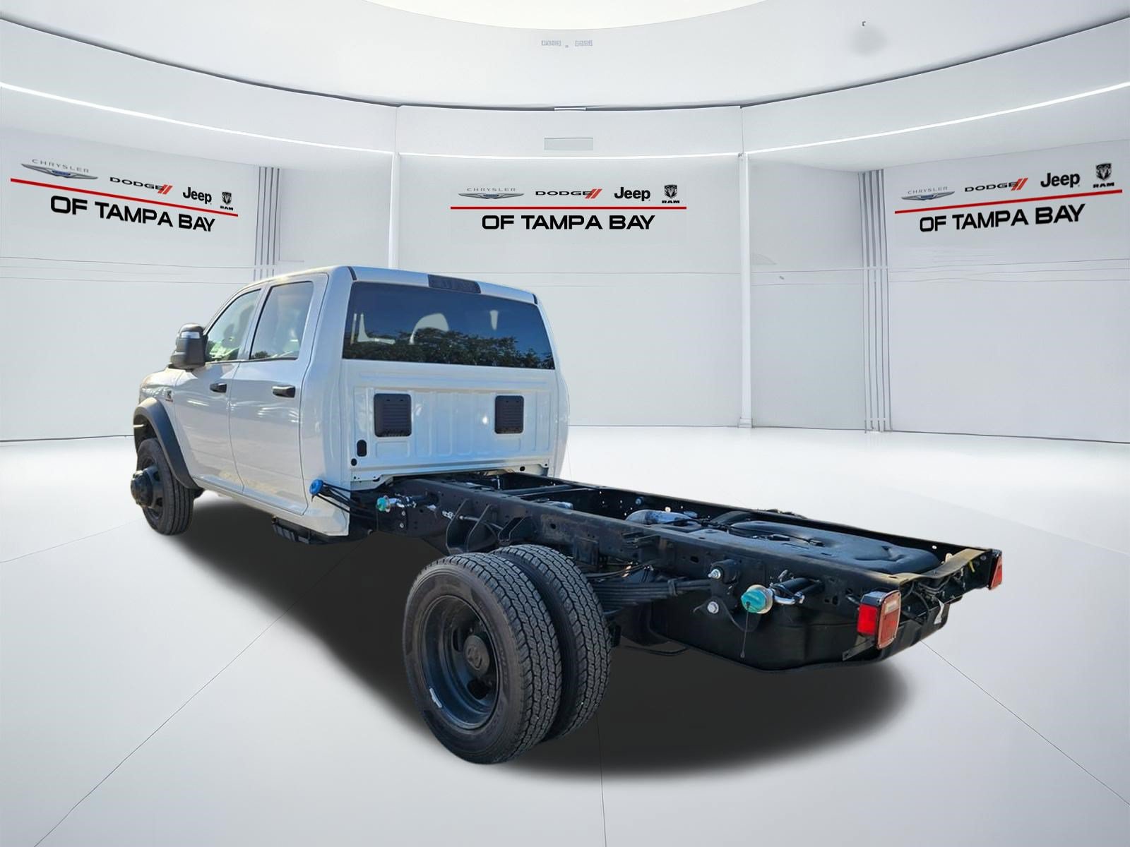 New 2025 RAM 5500 Tradesman AWD/4WD image 4