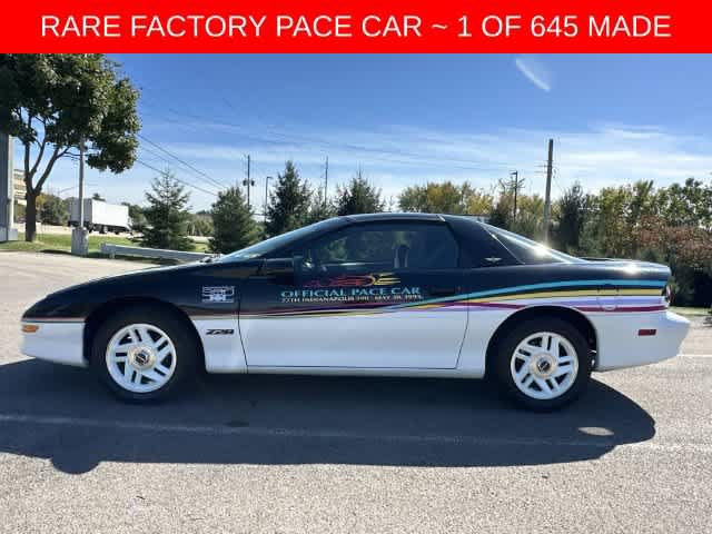Used 1993 Chevrolet Camaro Z28 RWD image 2