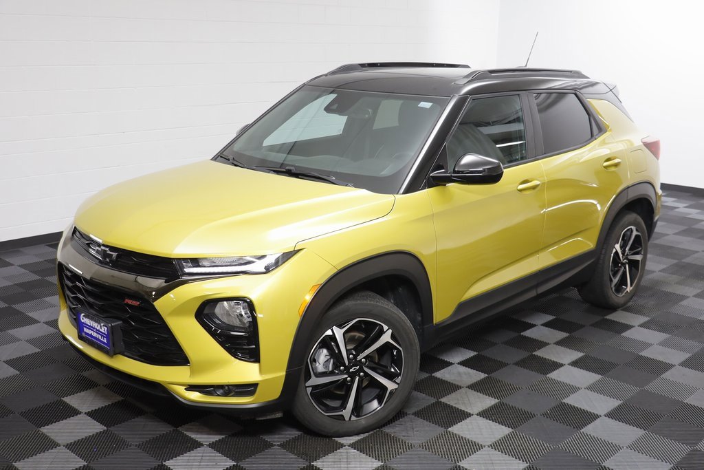 Certified 2023 Chevrolet TrailBlazer RS w/ Sun and Liftgate Package image 2