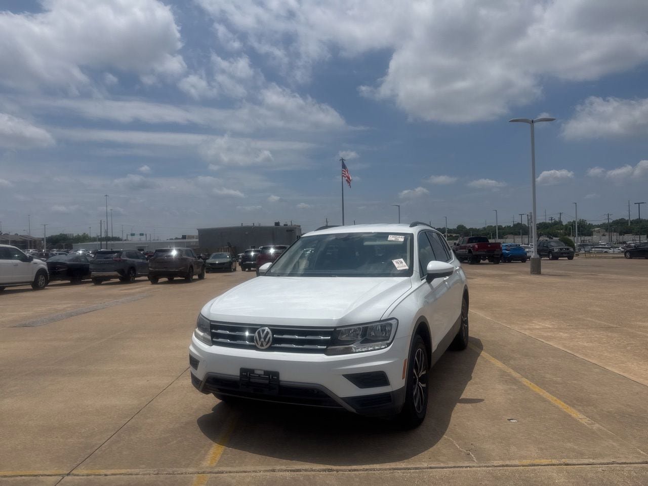 Used 2019 Volkswagen Tiguan SE FWD image 7