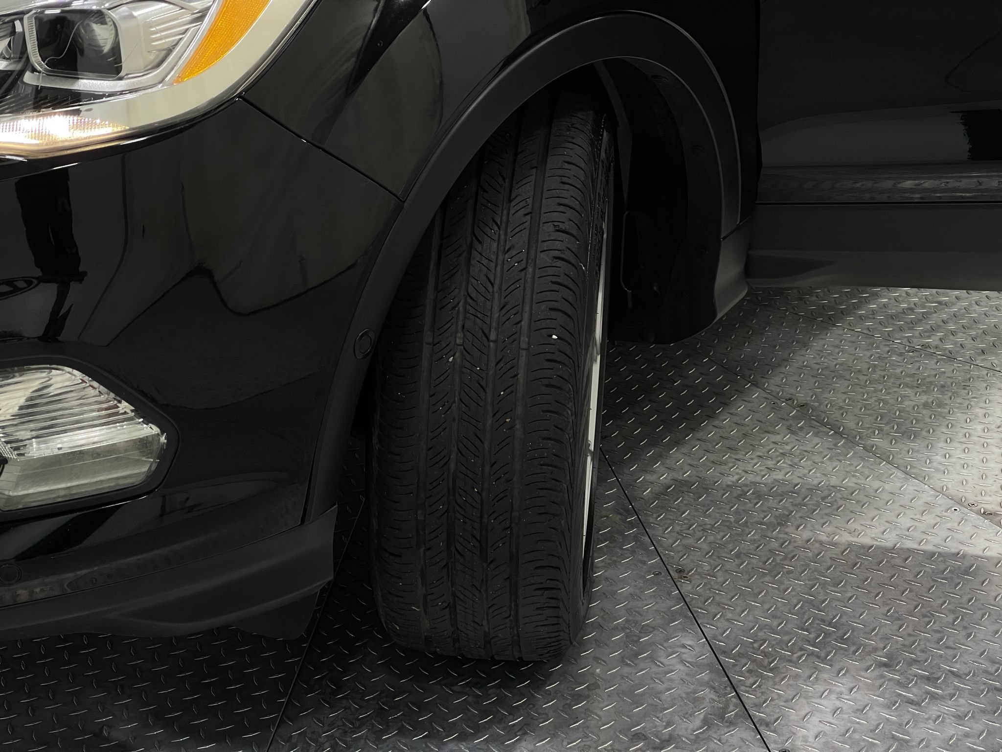 Used 2019 Ford Escape Titanium FWD image 36