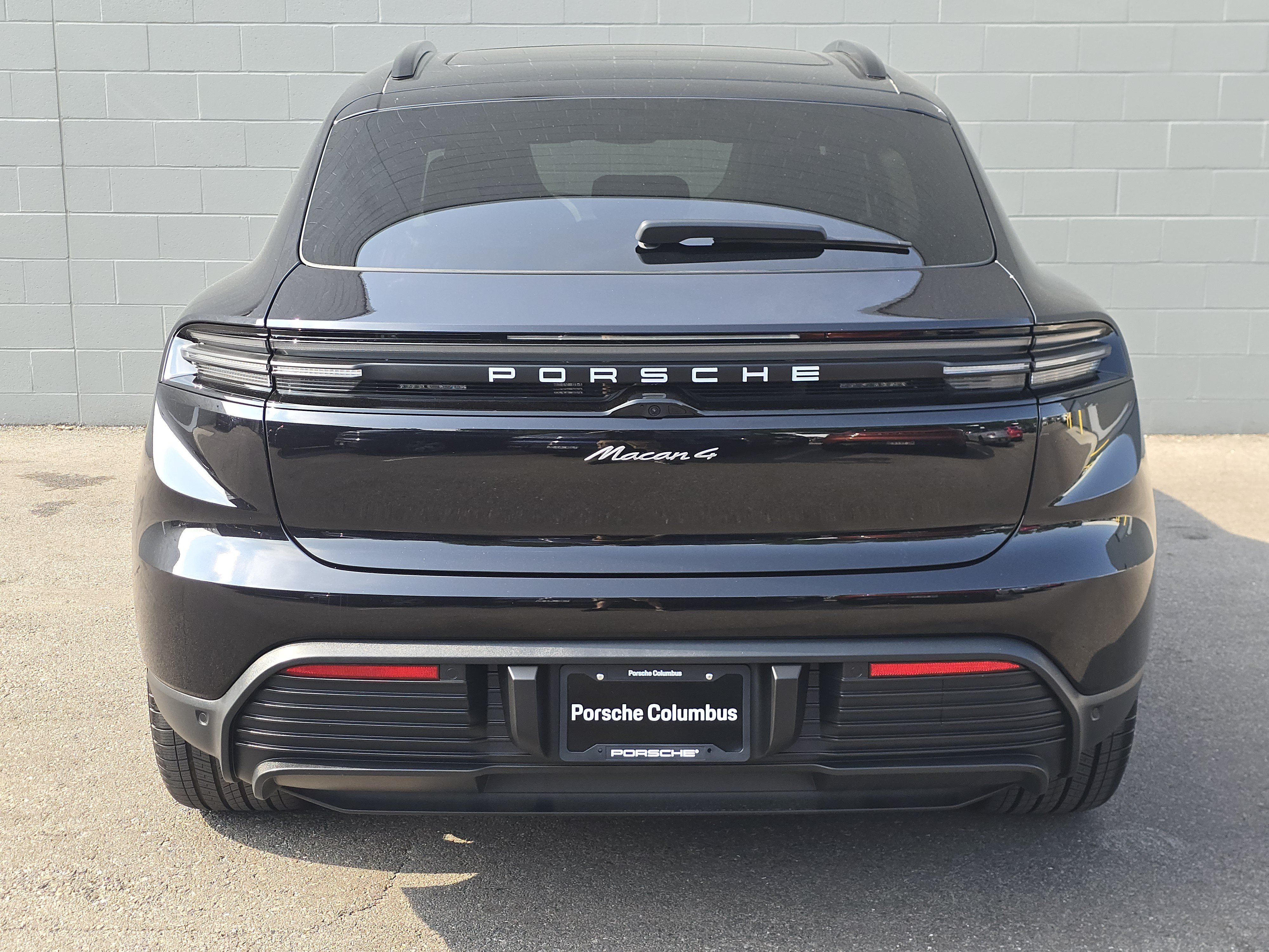 New 2026 Porsche Macan 4 Electric AWD/4WD image 15