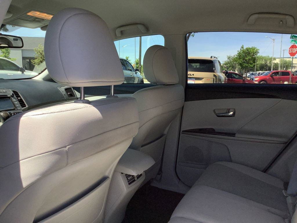 Used 2015 Toyota Venza LE AWD/4WD image 19