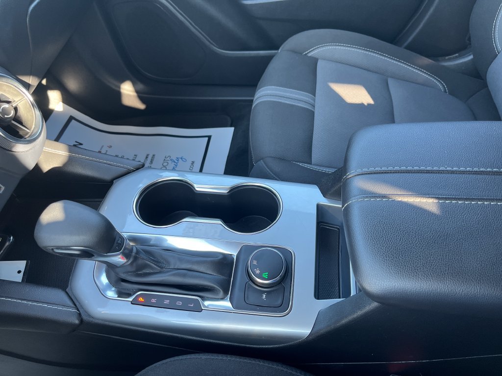 Used 2025 Chevrolet Blazer LT FWD image 19
