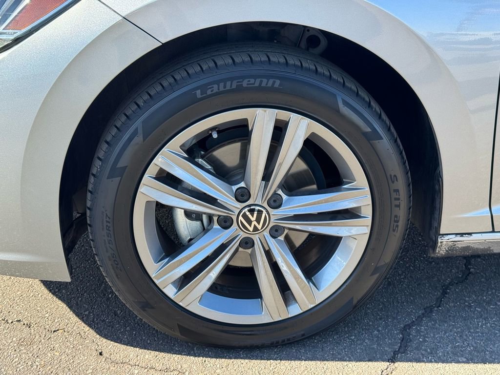 Used 2024 Volkswagen Jetta SE image 10