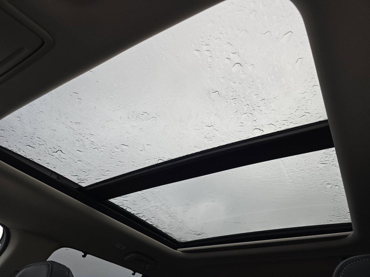 New 2025 Honda Pilot Touring image 3