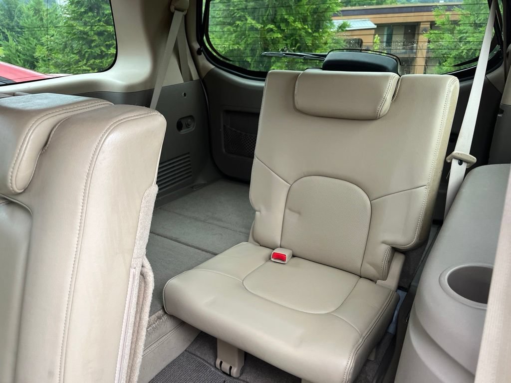 Used 2010 Nissan Pathfinder LE AWD/4WD image 11