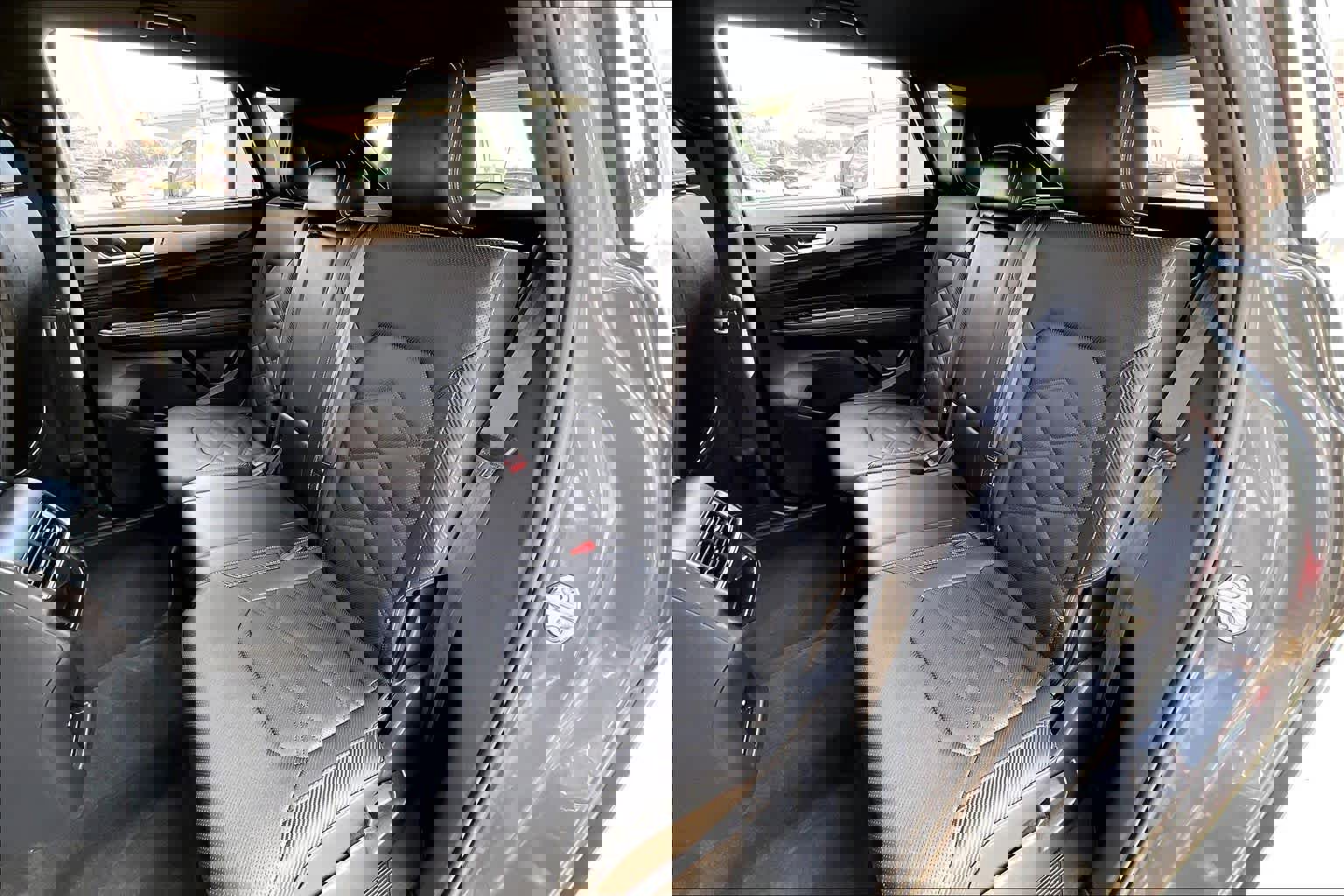 Used 2025 Volkswagen Atlas Cross Sport SE image 19