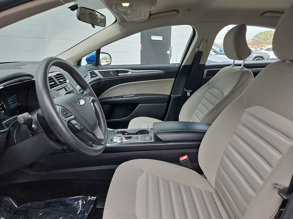 Used 2018 Ford Fusion S image 20