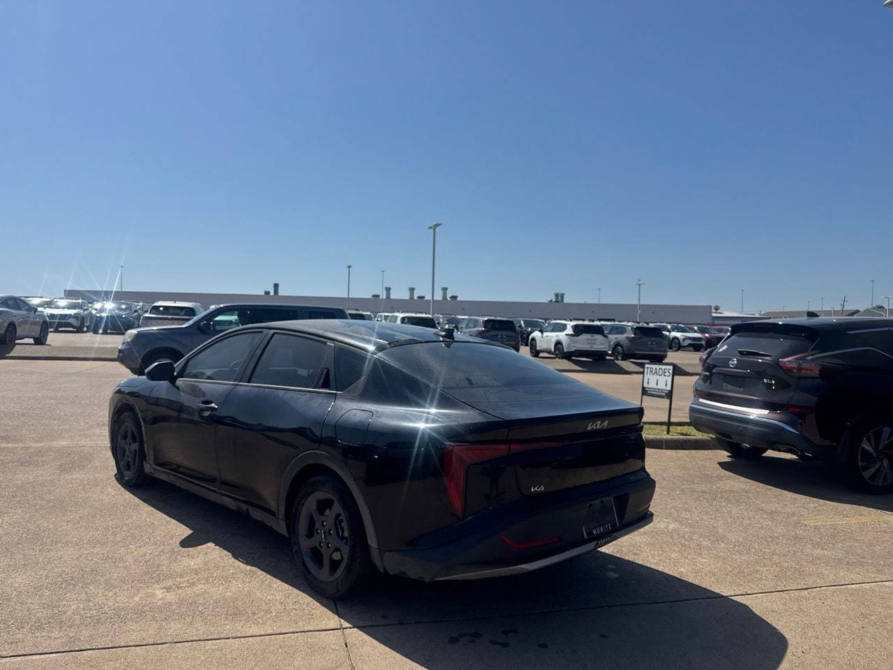 Used 2025 Kia K4 FWD image 13