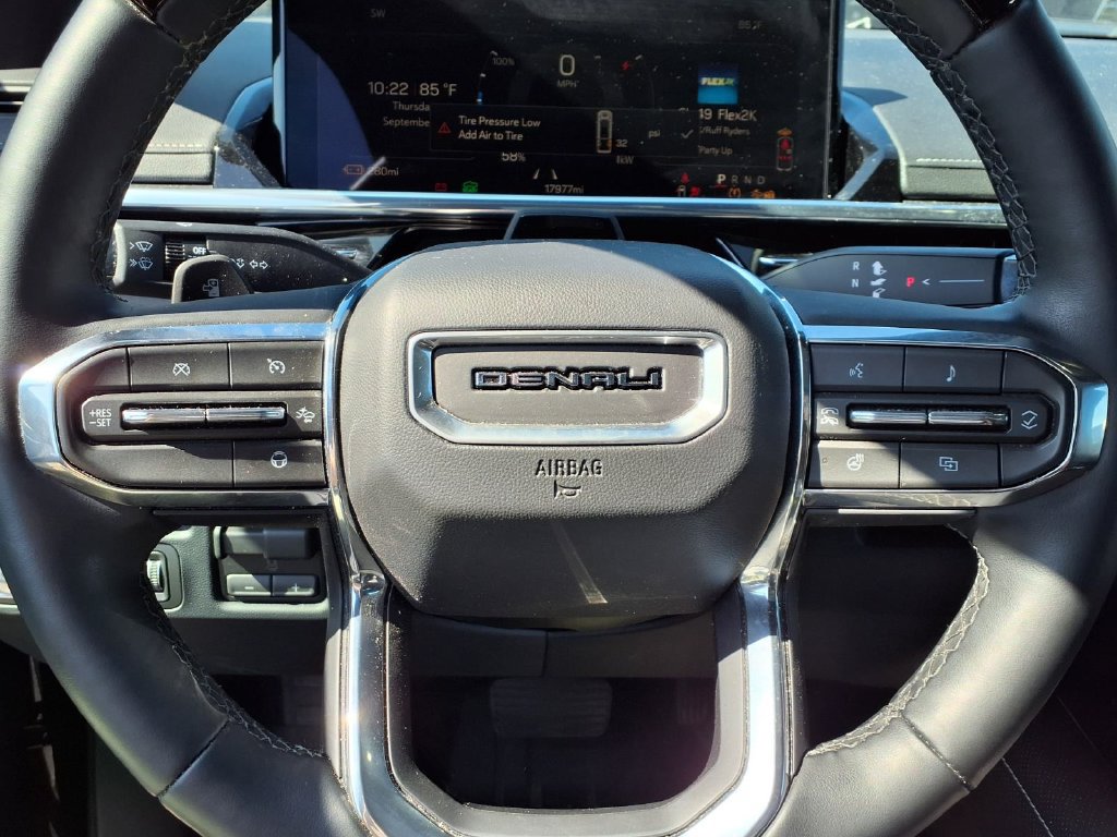 Used 2026 GMC Sierra EV Denali AWD/4WD image 8