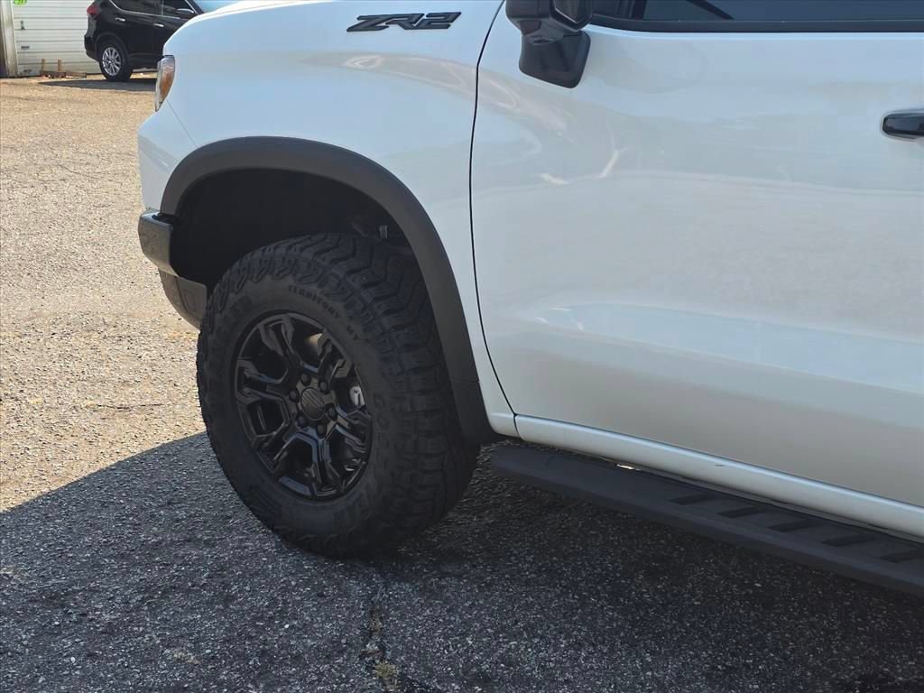 Used 2024 Chevrolet Silverado 1500 ZR2 w/ Technology Package AWD/4WD image 16