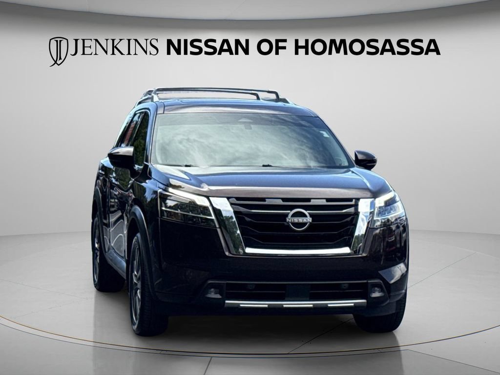Certified 2022 Nissan Pathfinder SL w/ SL Premium Package FWD image 13