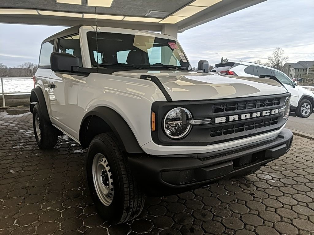 Used 2025 Ford Bronco 2-Door image 3
