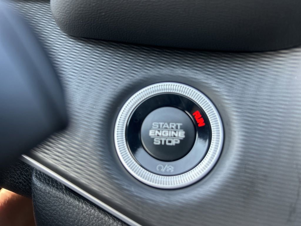 New 2025 Jeep Grand Cherokee Laredo image 33