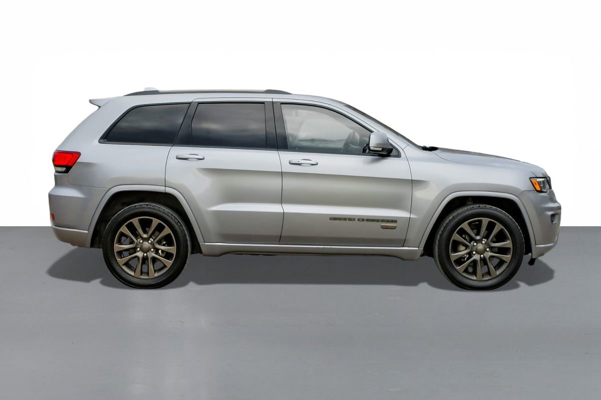 Used 2016 Jeep Grand Cherokee Limited 75th Anniversary image 5