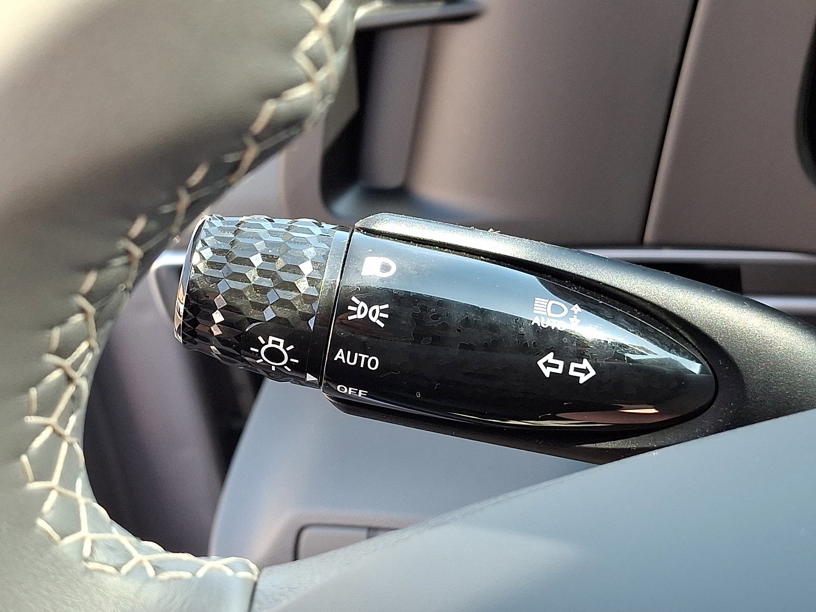 Certified 2025 Hyundai Elantra Sport FWD image 26