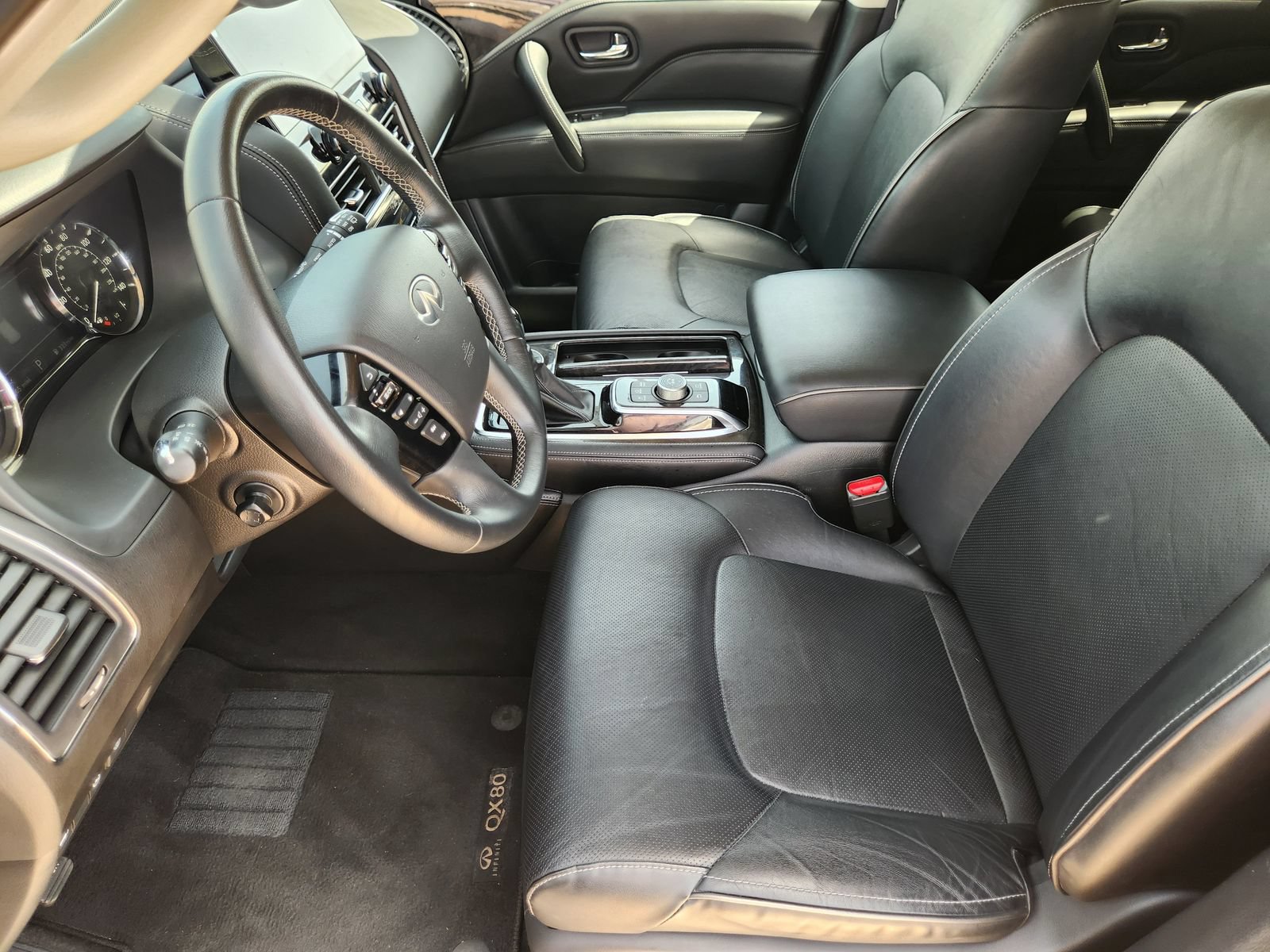 Used 2024 INFINITI QX80 Luxe AWD/4WD image 15