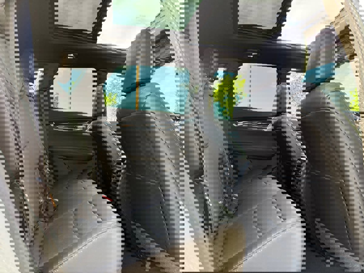 Used 2024 Cadillac XT5 Premium Luxury image 16