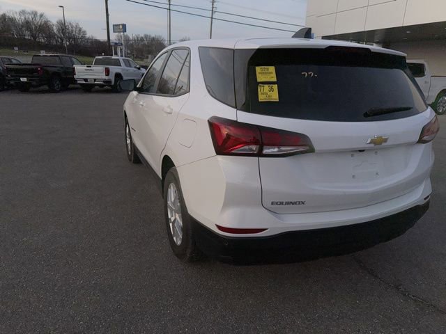 Used 2024 Chevrolet Equinox LS w/ LS Convenience Package image 18