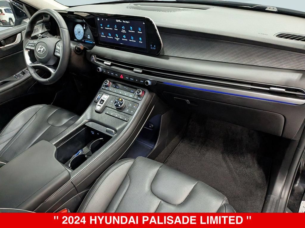 Used 2024 Hyundai Palisade Limited AWD/4WD image 38
