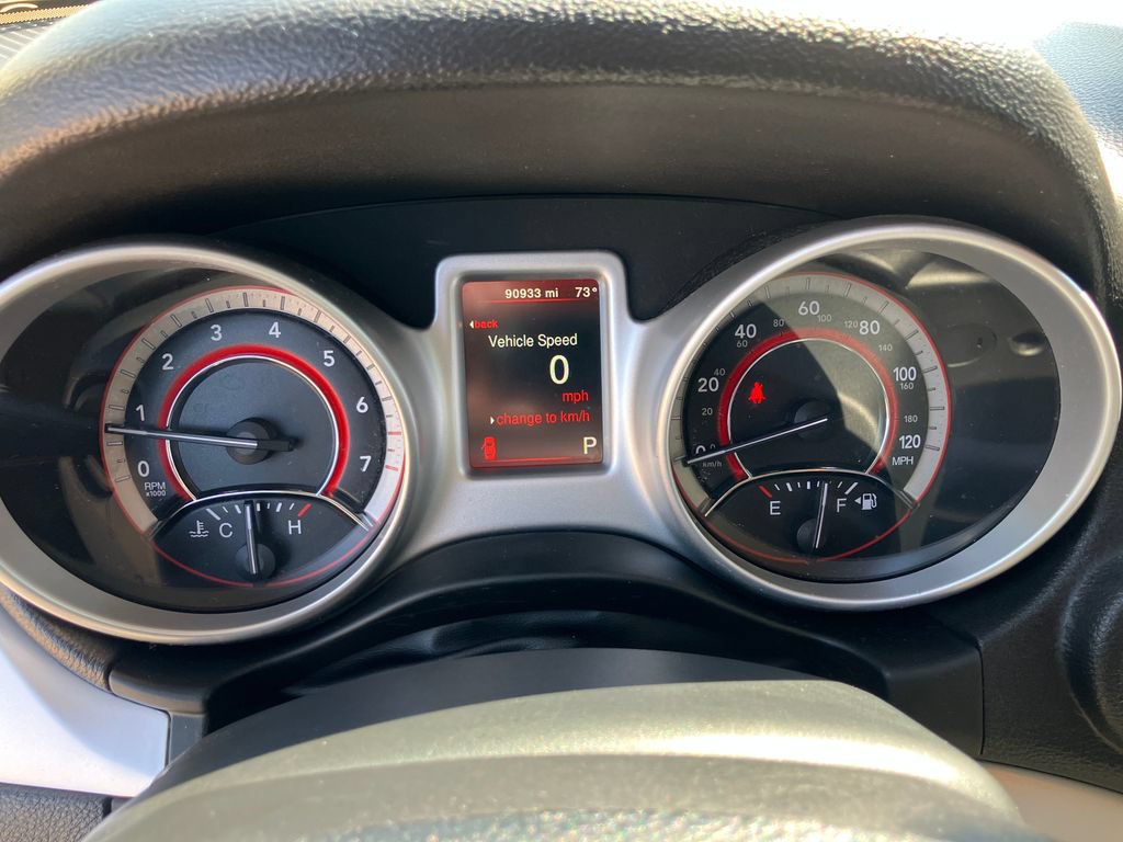 Used 2018 Dodge Journey SXT w/ Blacktop Package FWD image 9