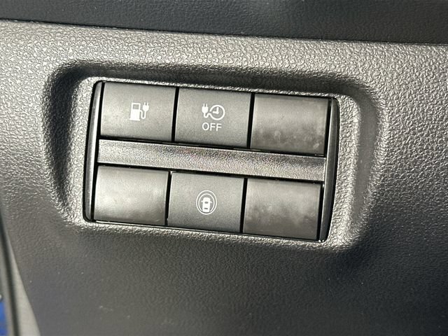 Used 2025 Nissan Leaf S FWD image 19