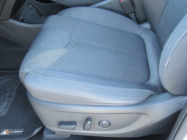 Used 2023 Hyundai Santa Fe SEL image 15