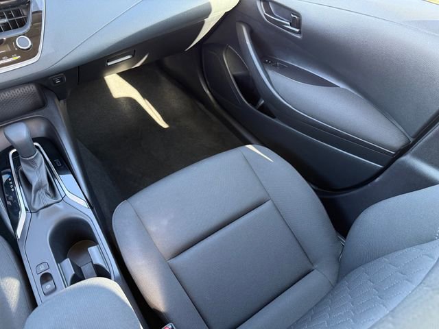 Used 2025 Toyota Corolla LE FWD image 27