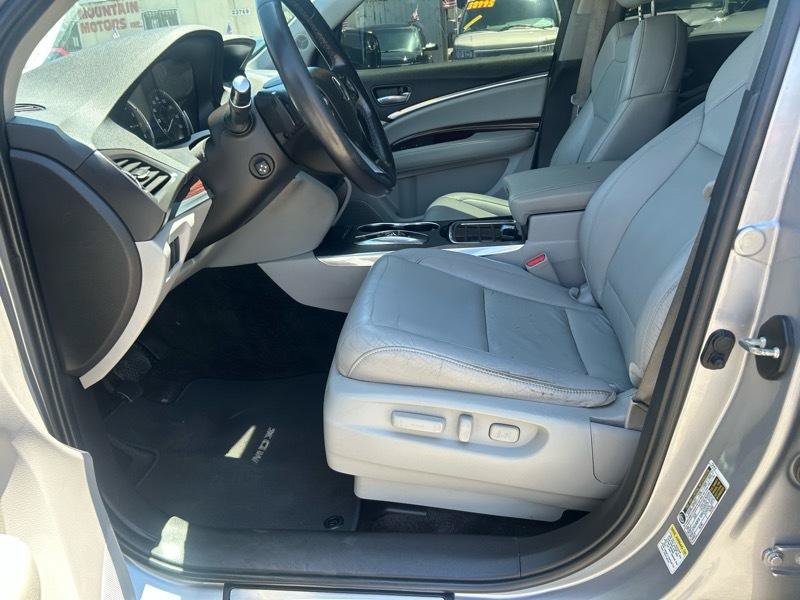 Used 2016 Acura MDX w/ AcuraWatch Plus Package FWD image 6