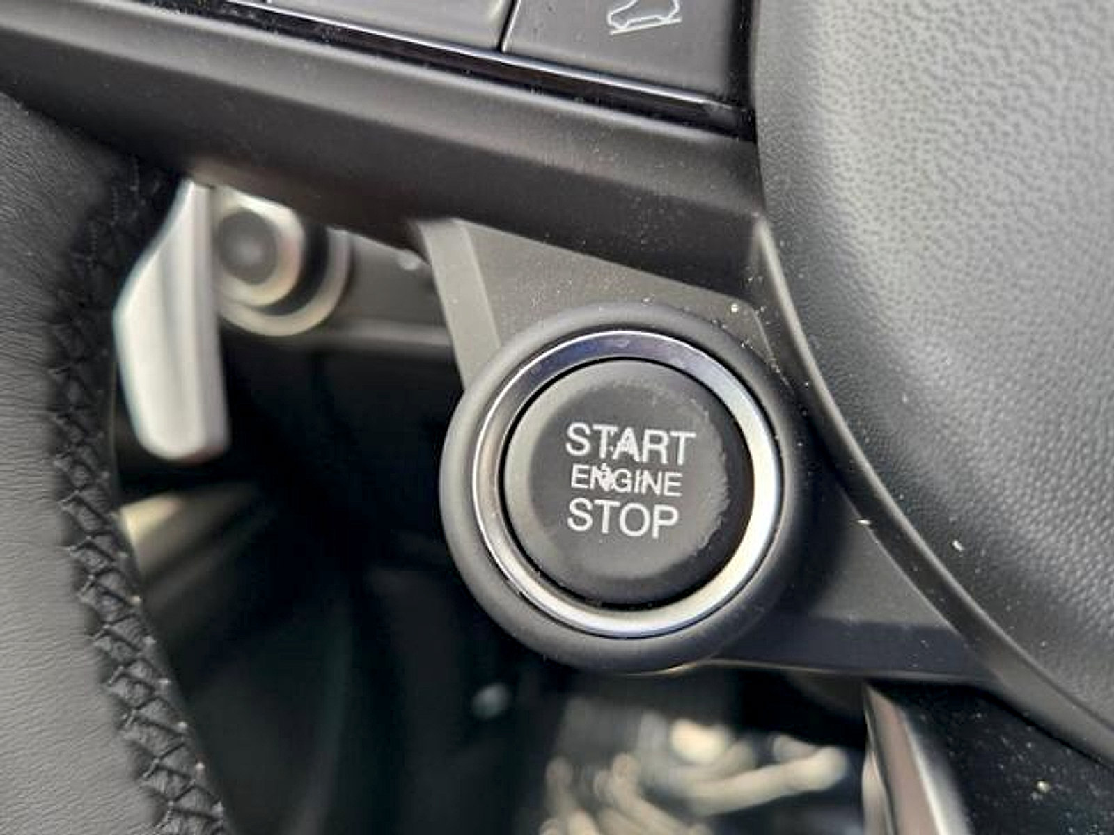 Used 2024 Alfa Romeo Stelvio Veloce AWD/4WD image 24